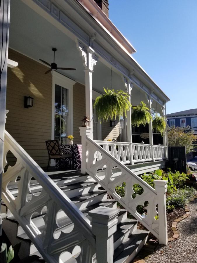 Thomas Weihs Haus Bed & Breakfast Savannah Exterior photo