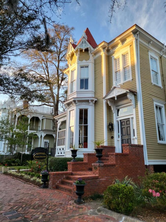 Thomas Weihs Haus Bed & Breakfast Savannah Exterior photo